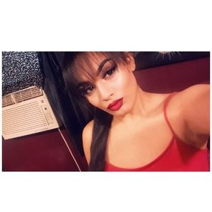 Meet your Posher, Pearl